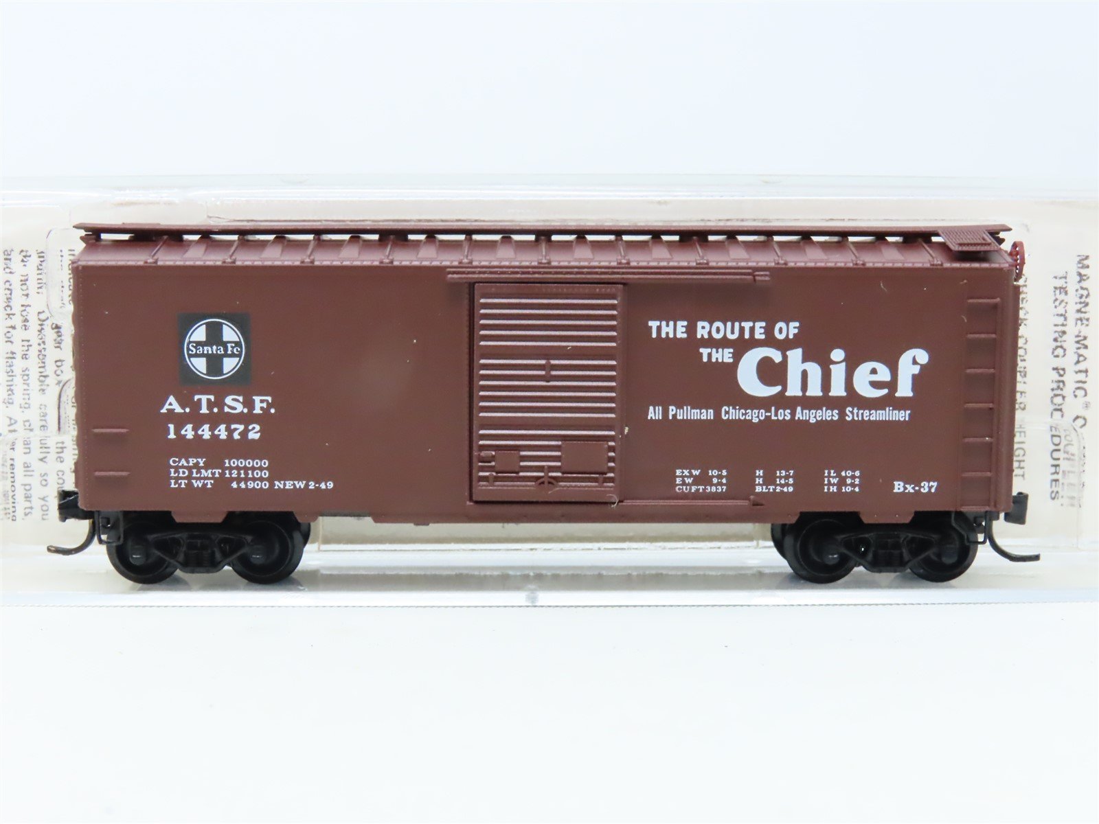 N Kadee Micro-Trains MTL 20030 ATSF Santa Fe "The Chief" 40' Box Car #144472