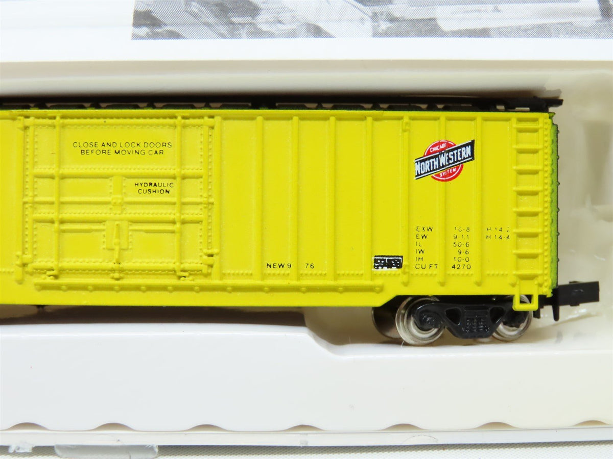 N Scale Con-Cor 001-147101 CNW Chicago &amp; North Western 50&#39; Box Car #33720