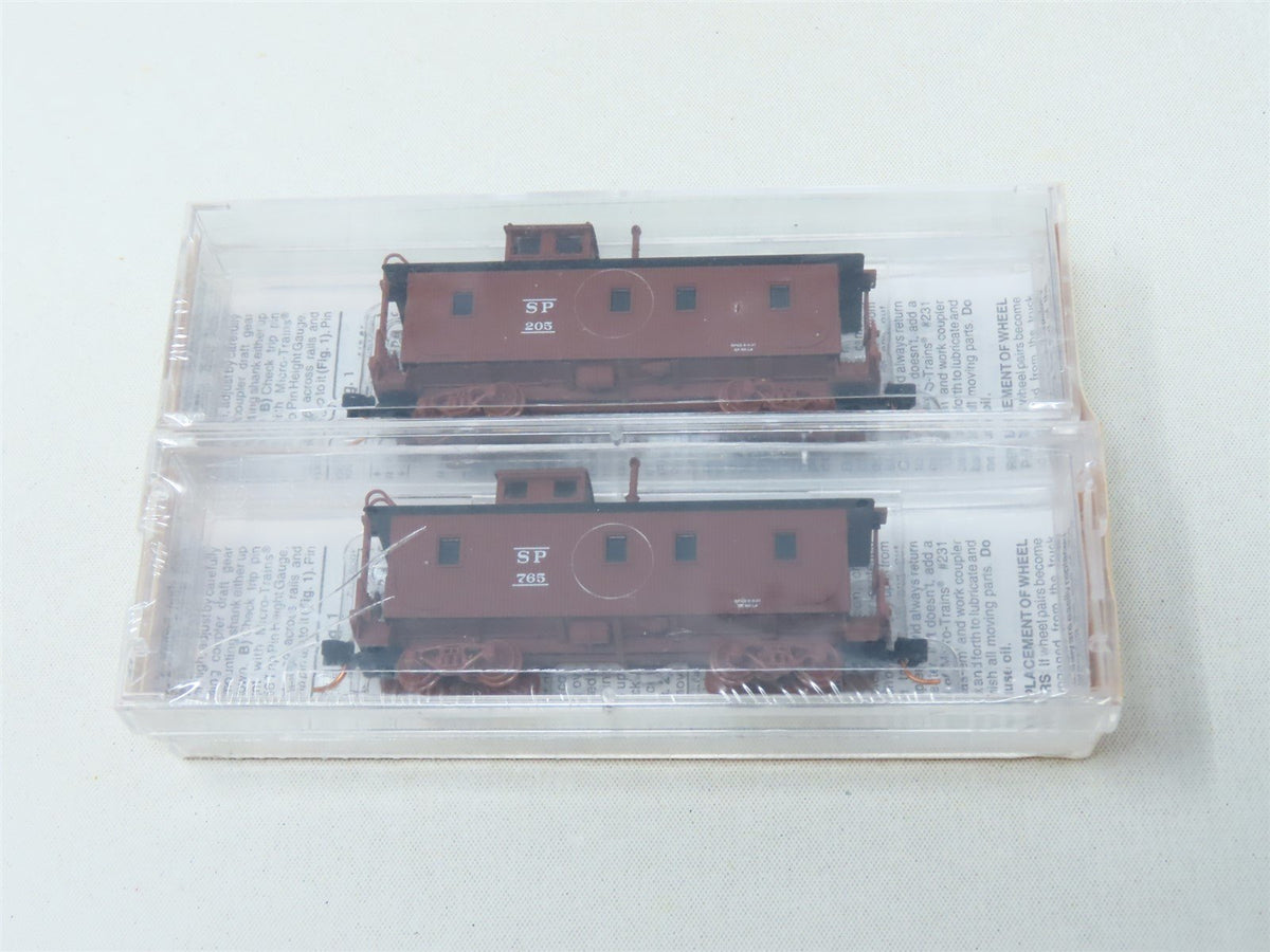 N Scale Micro-Trains MTL NSC 05-14 SP Southern Pacific 34&#39; Caboose 2-Pack SEALED