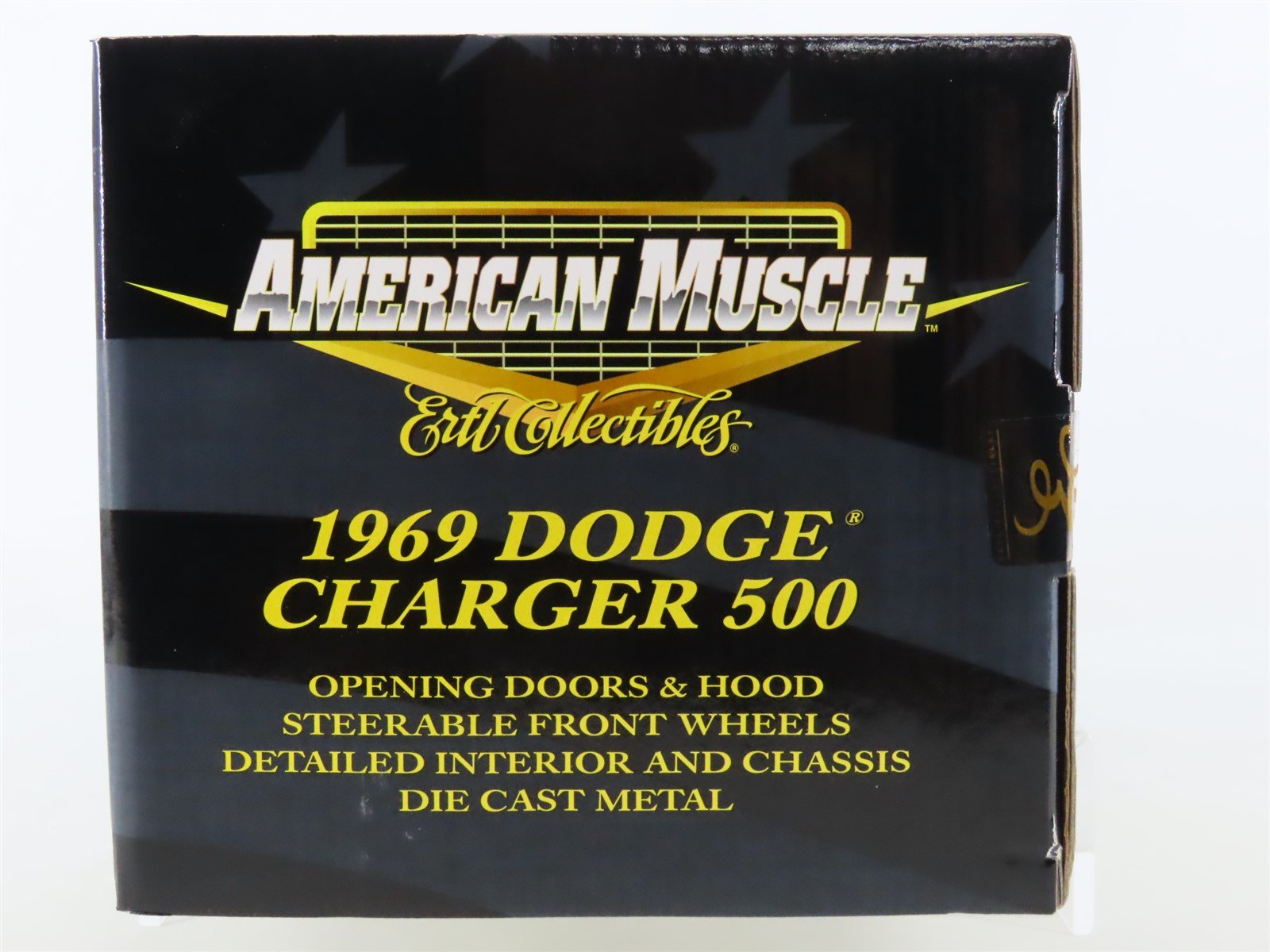 1:18 ERTL American Muscle 10 YR Limited Edition 36673 1969 Dodge