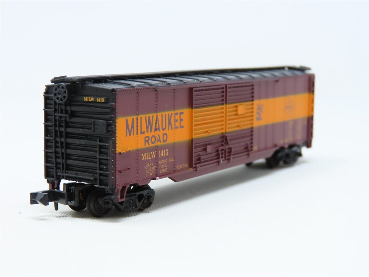 N Scale Con-Cor 0001-041206-2 MILW Milwaukee Road 50&#39; Double Door Box Car #1413