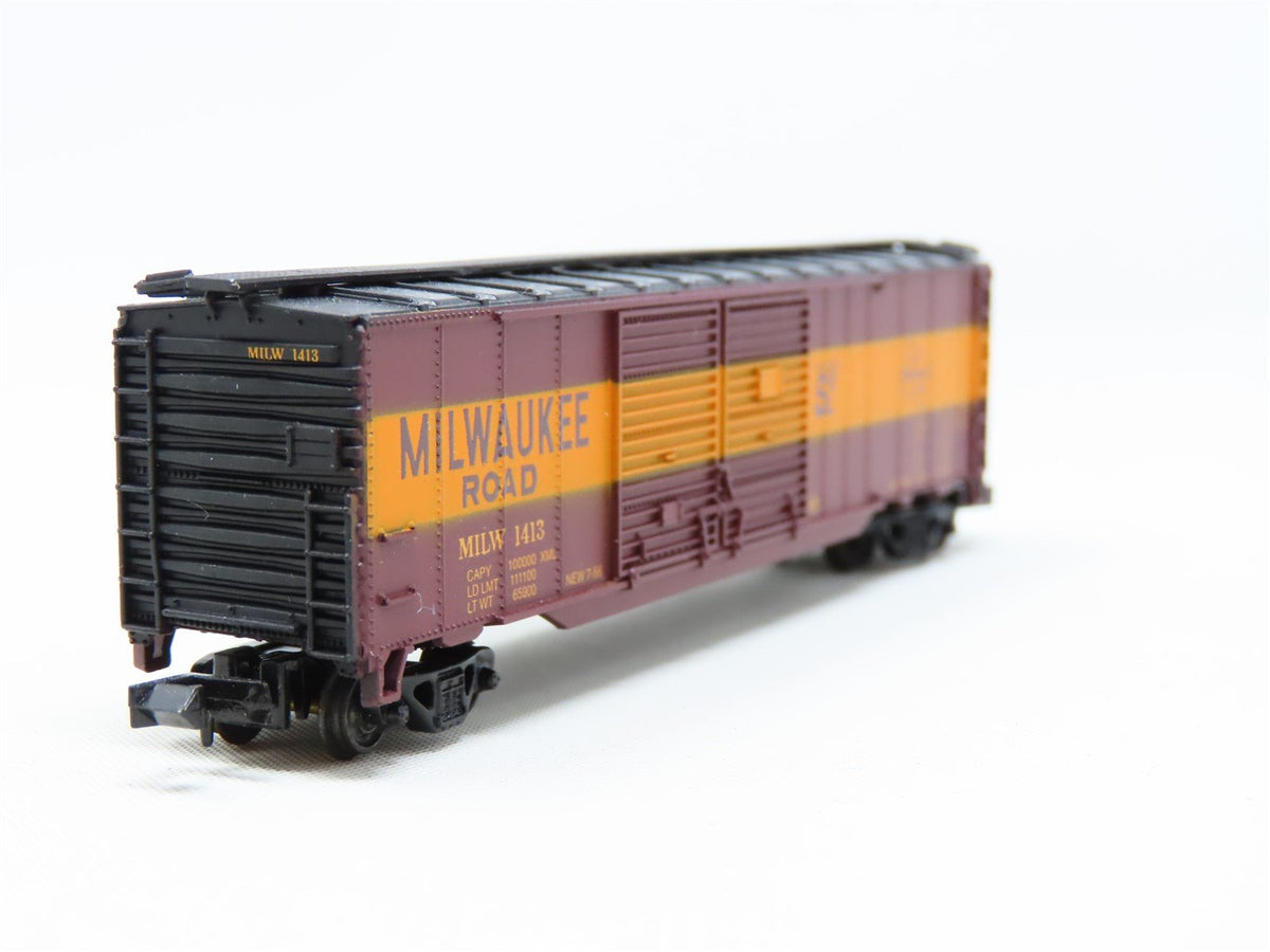 N Scale Con-Cor 0001-041206-2 MILW Milwaukee Road 50&#39; Double Door Box Car #1413