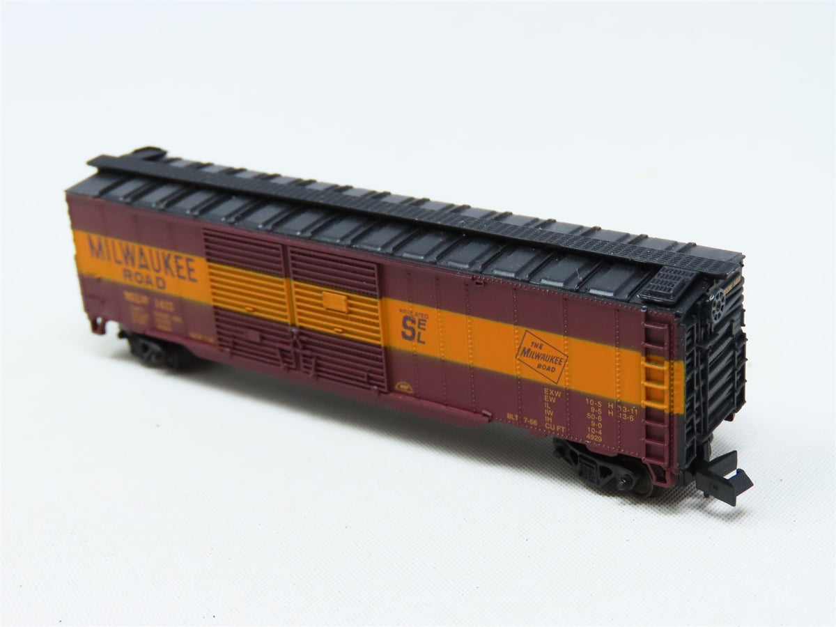 N Scale Con-Cor 0001-041206-2 MILW Milwaukee Road 50&#39; Double Door Box Car #1413