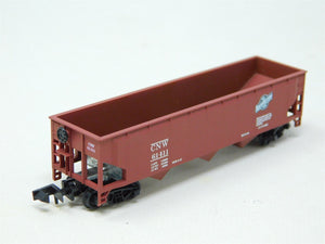 N Scale Roundhouse 8623 CNW Chicago & Northwestern 3-Bay Open Hopper #61411