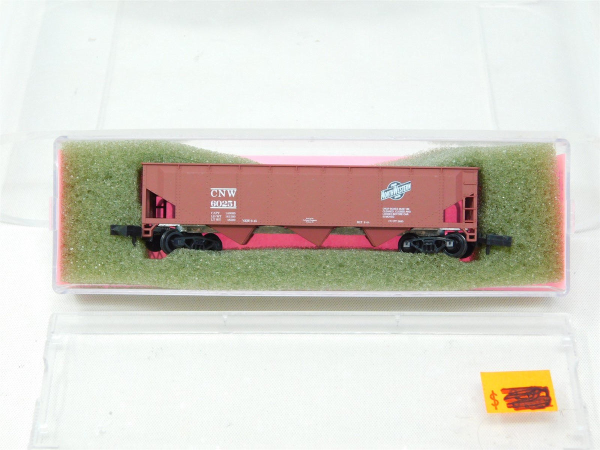 N Scale Roundhouse 8623 CNW Chicago &amp; Northwestern 3-Bay Open Hopper #60251