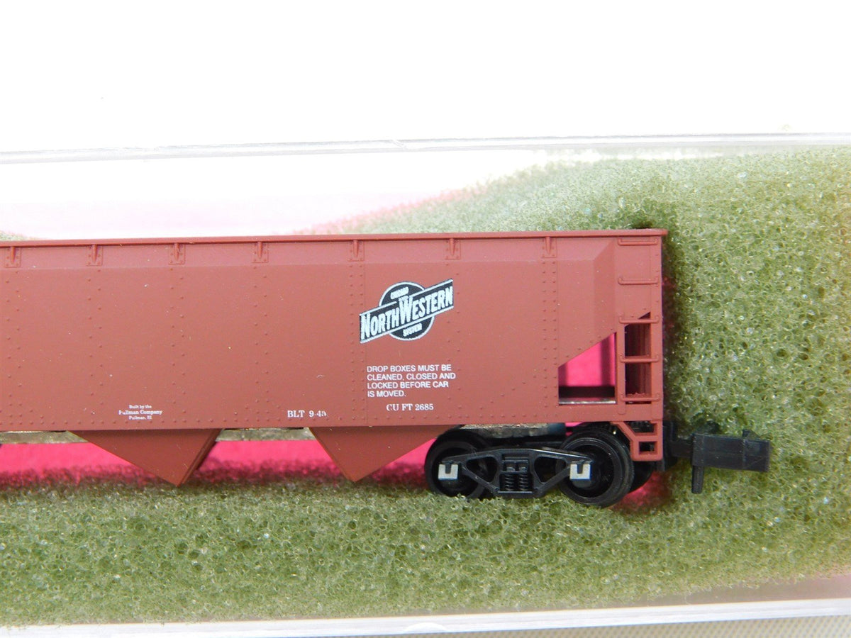 N Scale Roundhouse 8623 CNW Chicago &amp; Northwestern 3-Bay Open Hopper #60251