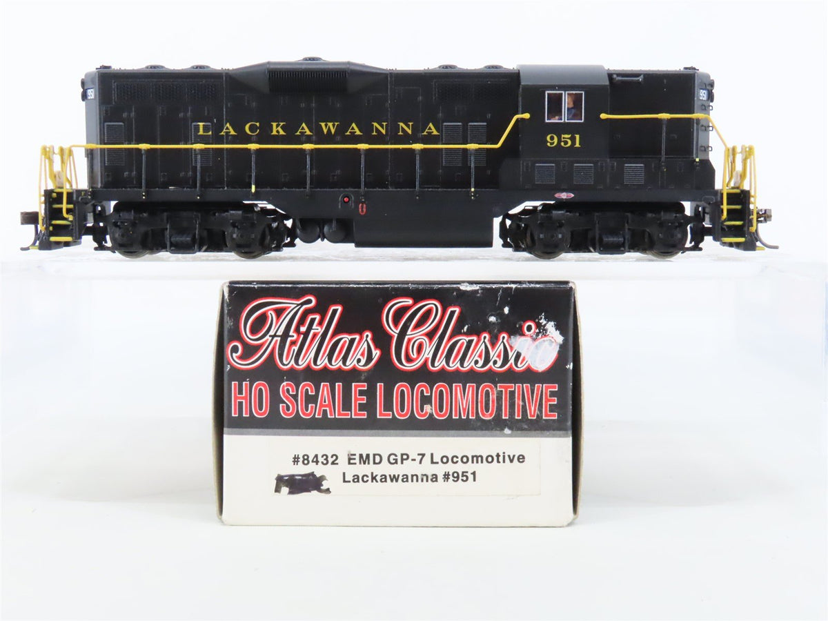 HO Scale Atlas Classic 8432 DL&amp;W Lackawanna EMD GP7 Diesel #951 - DCC Ready