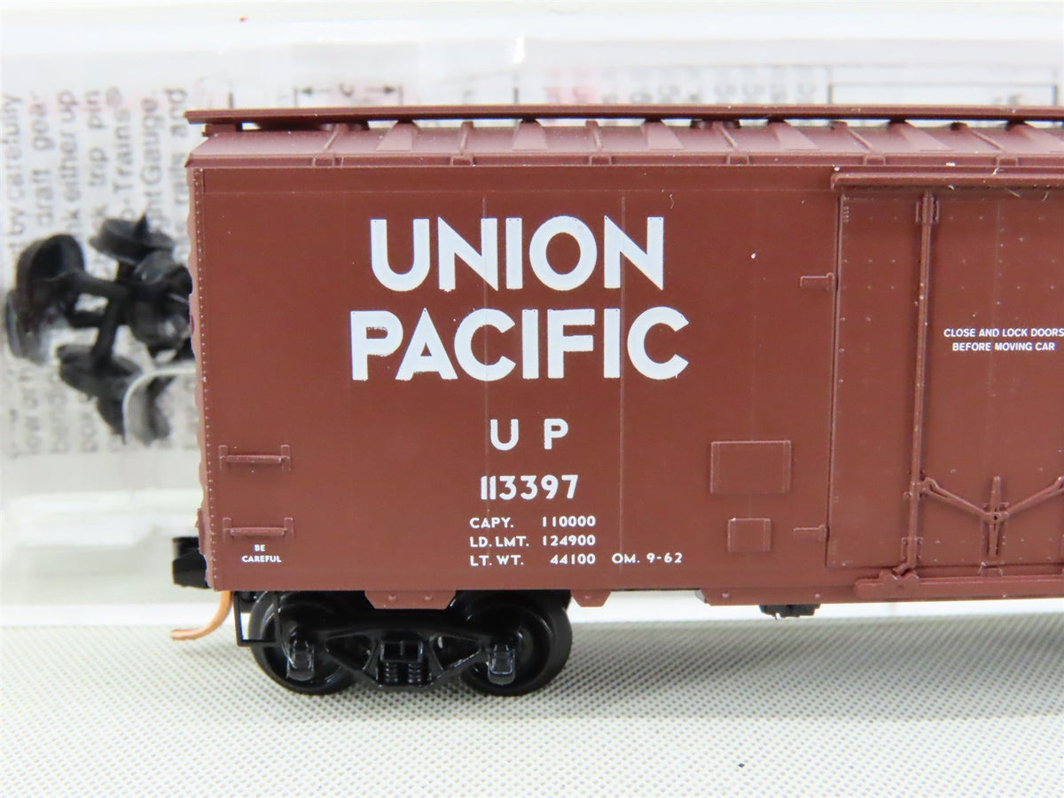 N Scale Micro-Trains MTL 21140 UP Union Pacific 40&#39; Plug Door Box Car #113397