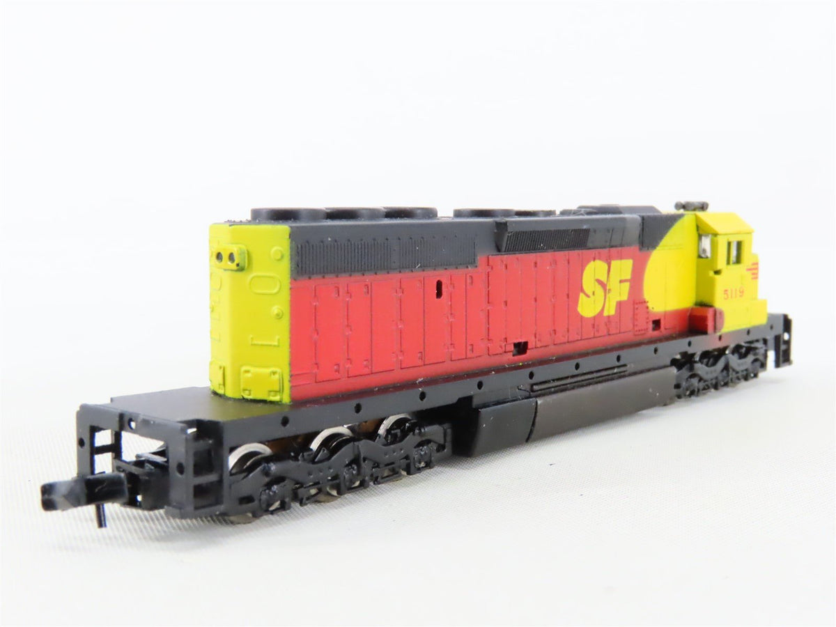 N Scale Con-Cor 0001-002612 SPSF &quot;Kodachrome&quot; EMD SD40-2 Diesel Locomotive #5119