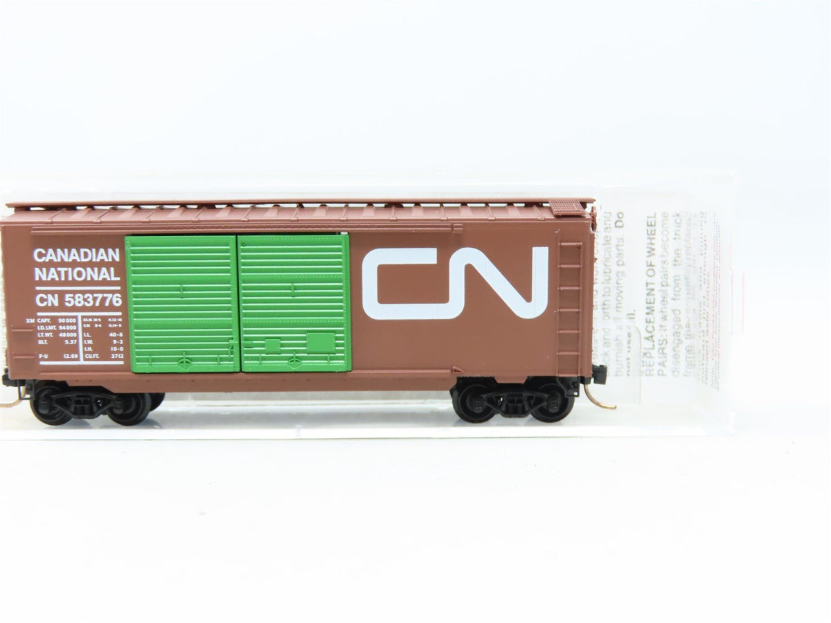 N Micro-Trains MTL #23070 CN Canadian National 40&#39; Double Door Box Car #583776