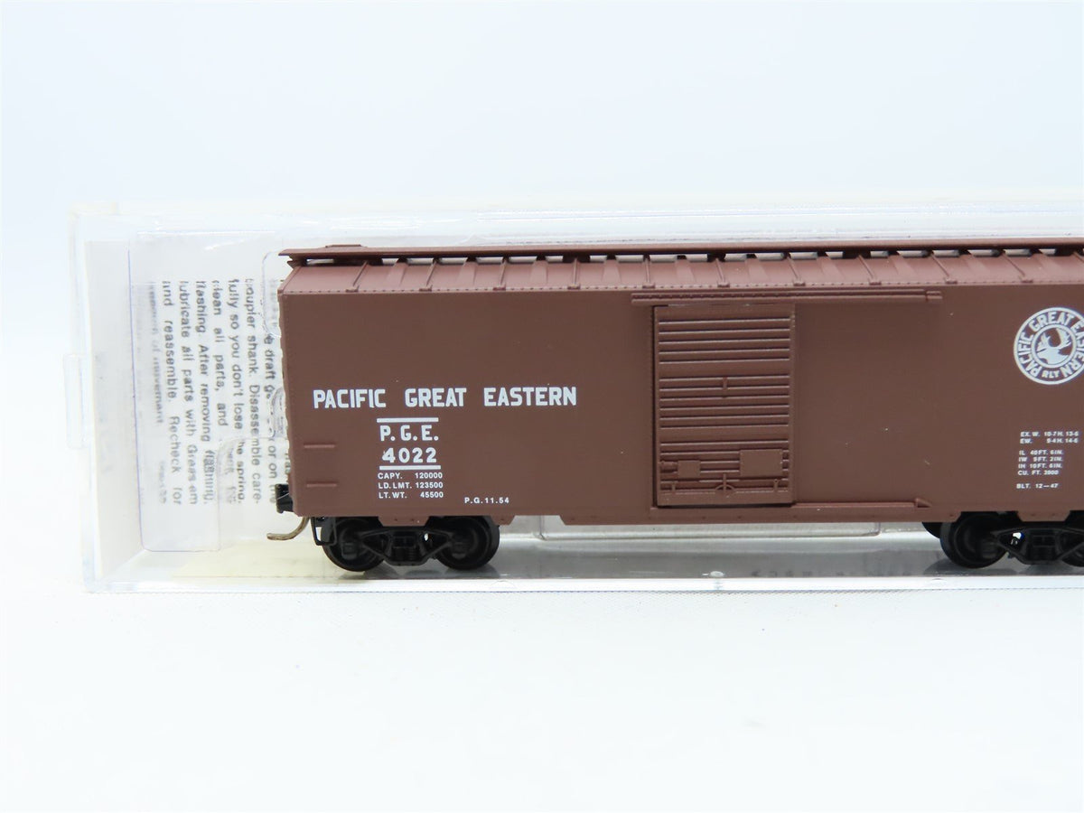 N Micro-Trains MTL 20970 PGE Pacific Great Eastern 40&#39; Single Door Box Car #4022