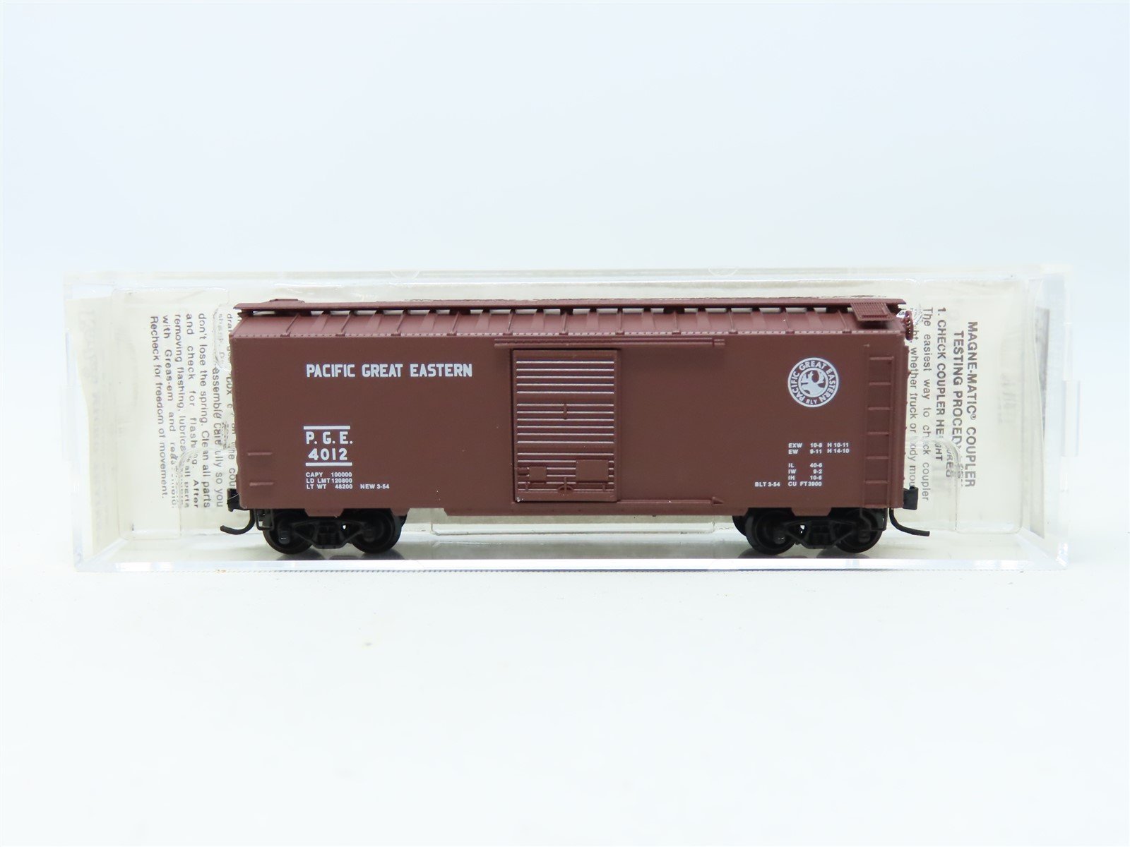 N Scale Kadee Micro-Trains MTL 20970 PGE Pacific Great Eastern 40' Box Car #4012