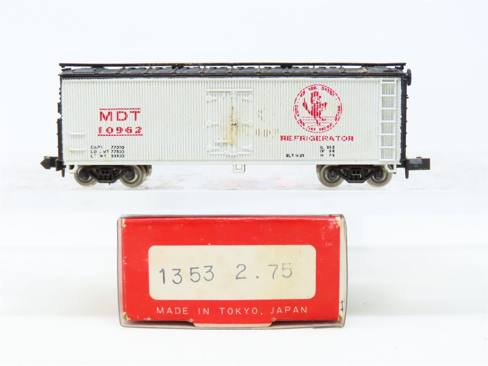 N Scale Con-Cor 1353 MDT New York Central Early Bird Service 40' Reefer #10962