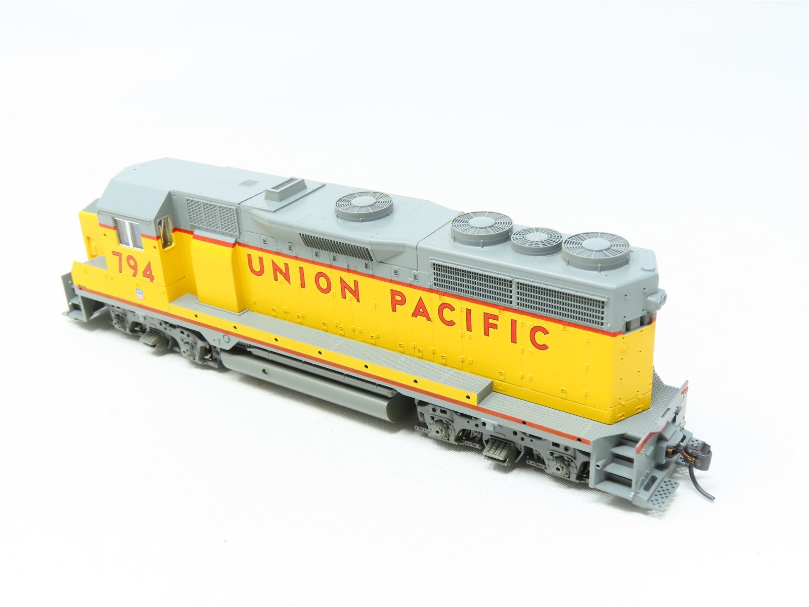 HO Scale KATO 37-3010 UP Union Pacific EMD GP35 Ph. 1C Diesel #794 