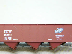 N Scale Roundhouse 8623 CNW Chicago North Western 3-Bay Hopper #62231 Kit