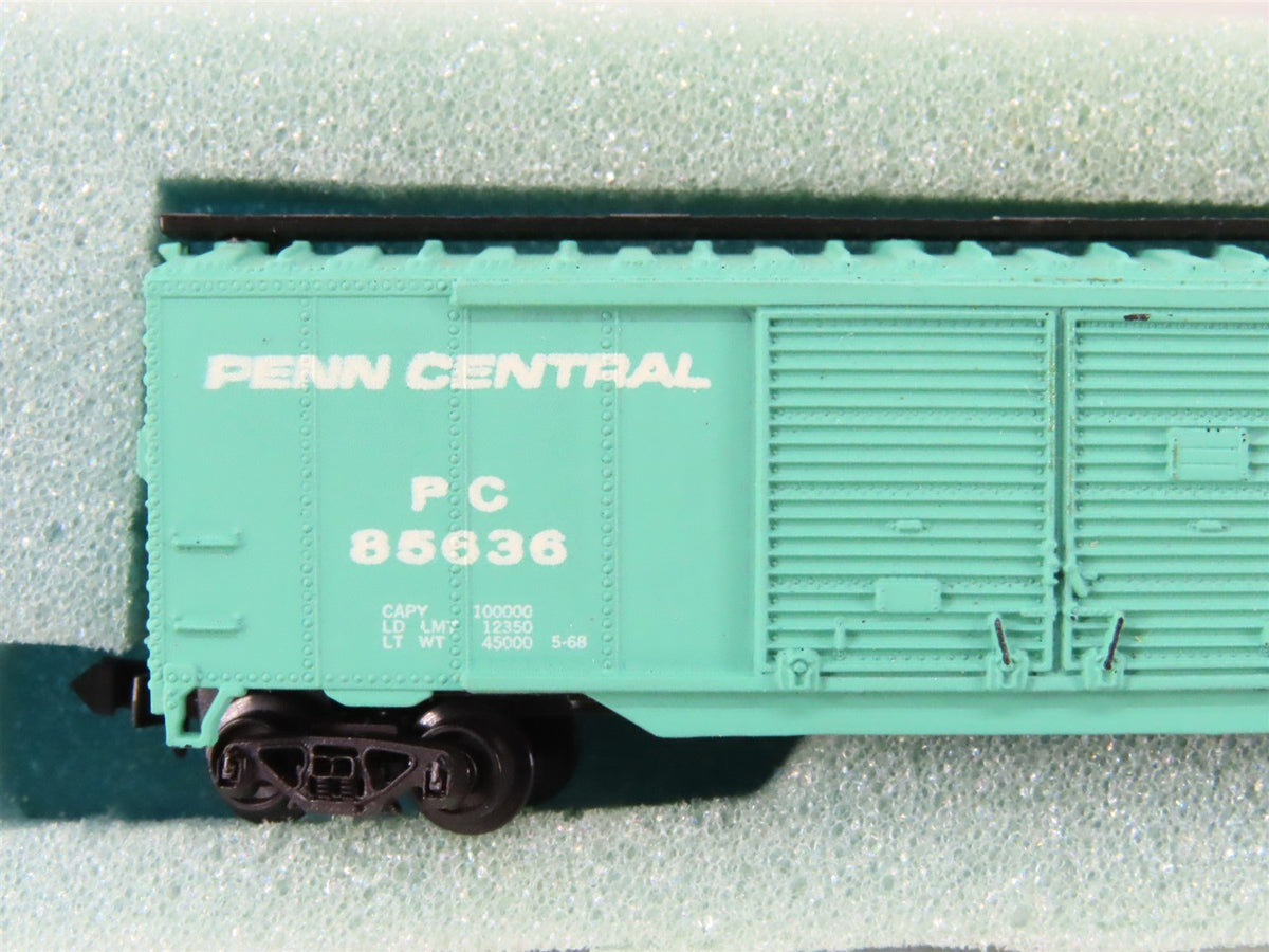 N Scale Con-Cor PC Penn Central Double Door Box Car #85636