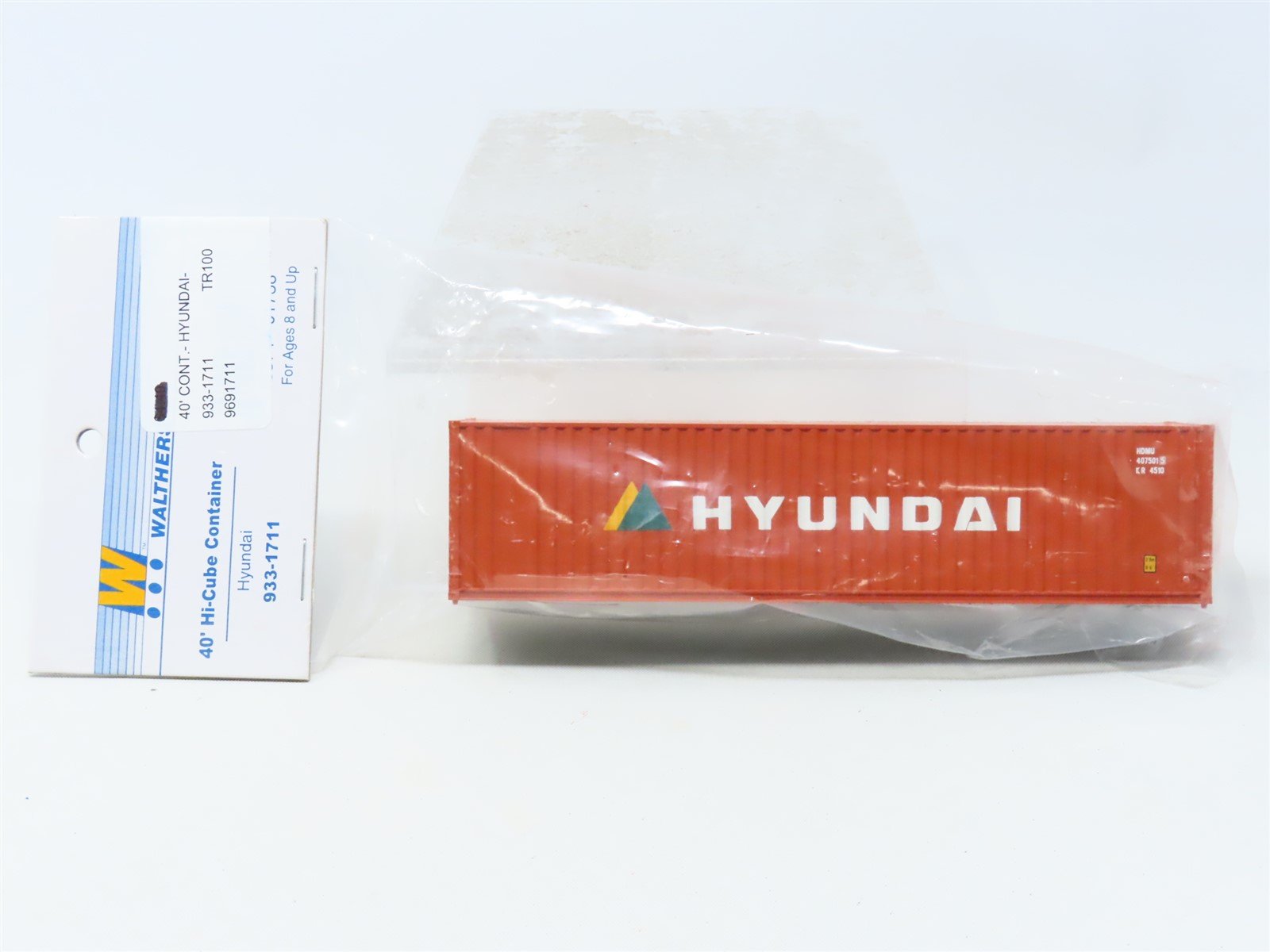 HO Scale Walthers #933-1711 HDMU Hyundai 40' Hi-Cube Container