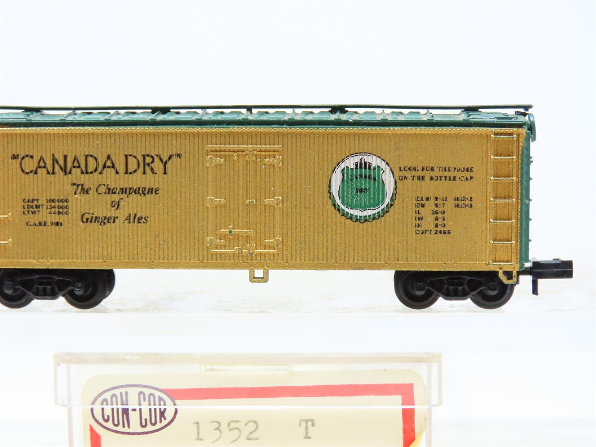 N Scale Con-Cor 1352T GARE Canada Dry 40&#39; Wood Reefer #9184