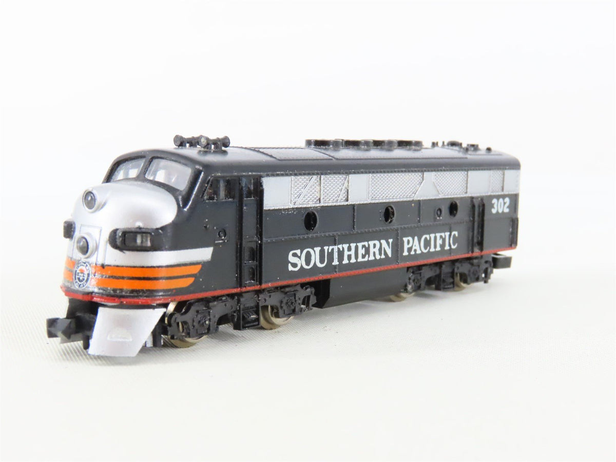 N Scale Con-Cor 2301K SP Southern Pacific F3 Diesel Locomotive #302