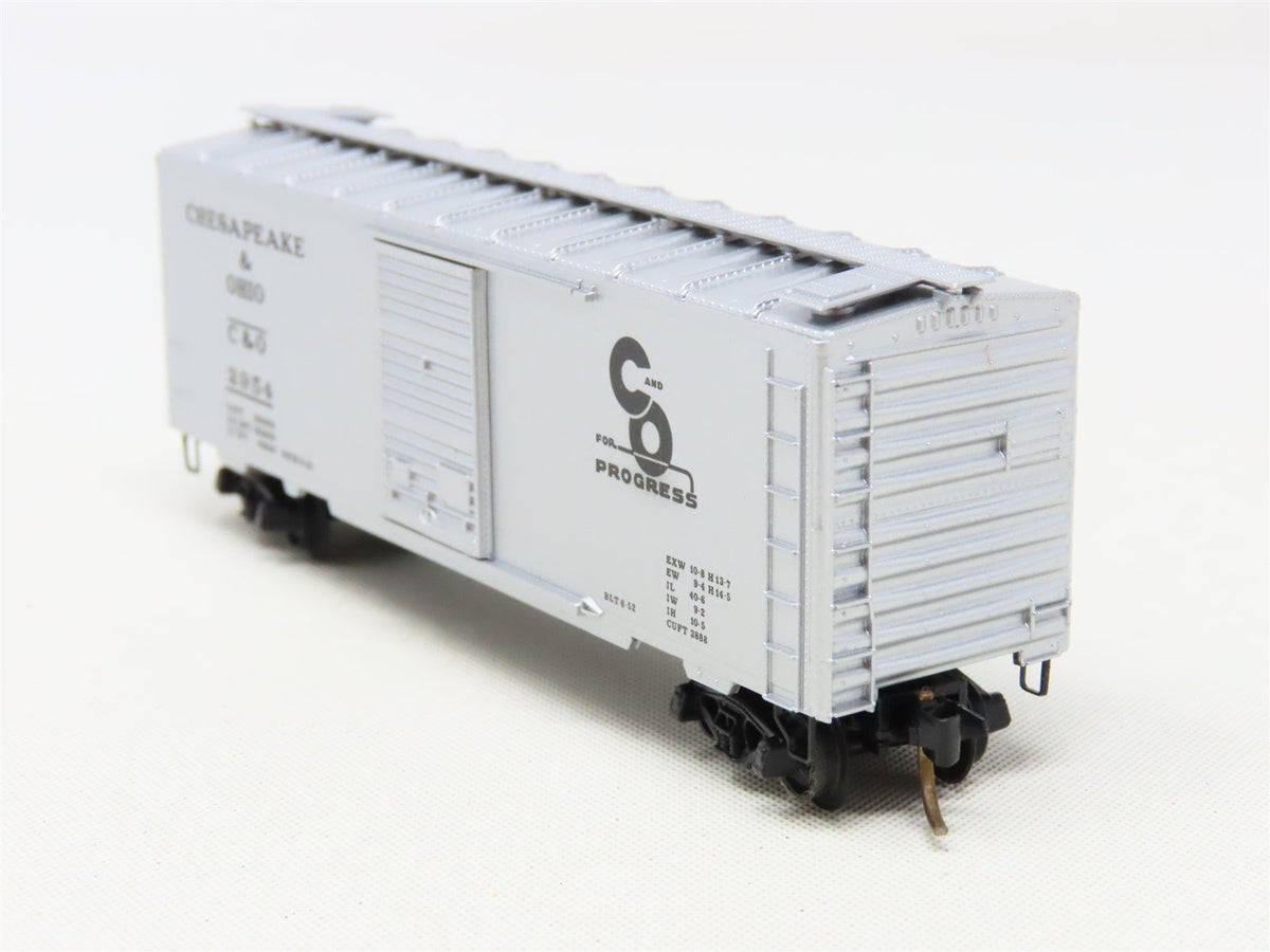N Scale Kadee Micro-Trains MTL 20820 C&amp;O Chesapeake &amp; Ohio 40&#39; Box Car #2954