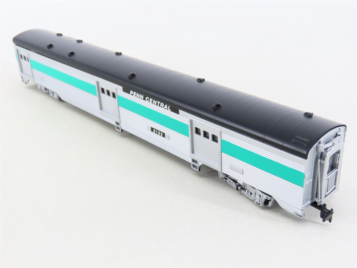 HO Scale IHC 47980 PC Penn Central P-S Corrugated-Side Baggage Passenger #9102