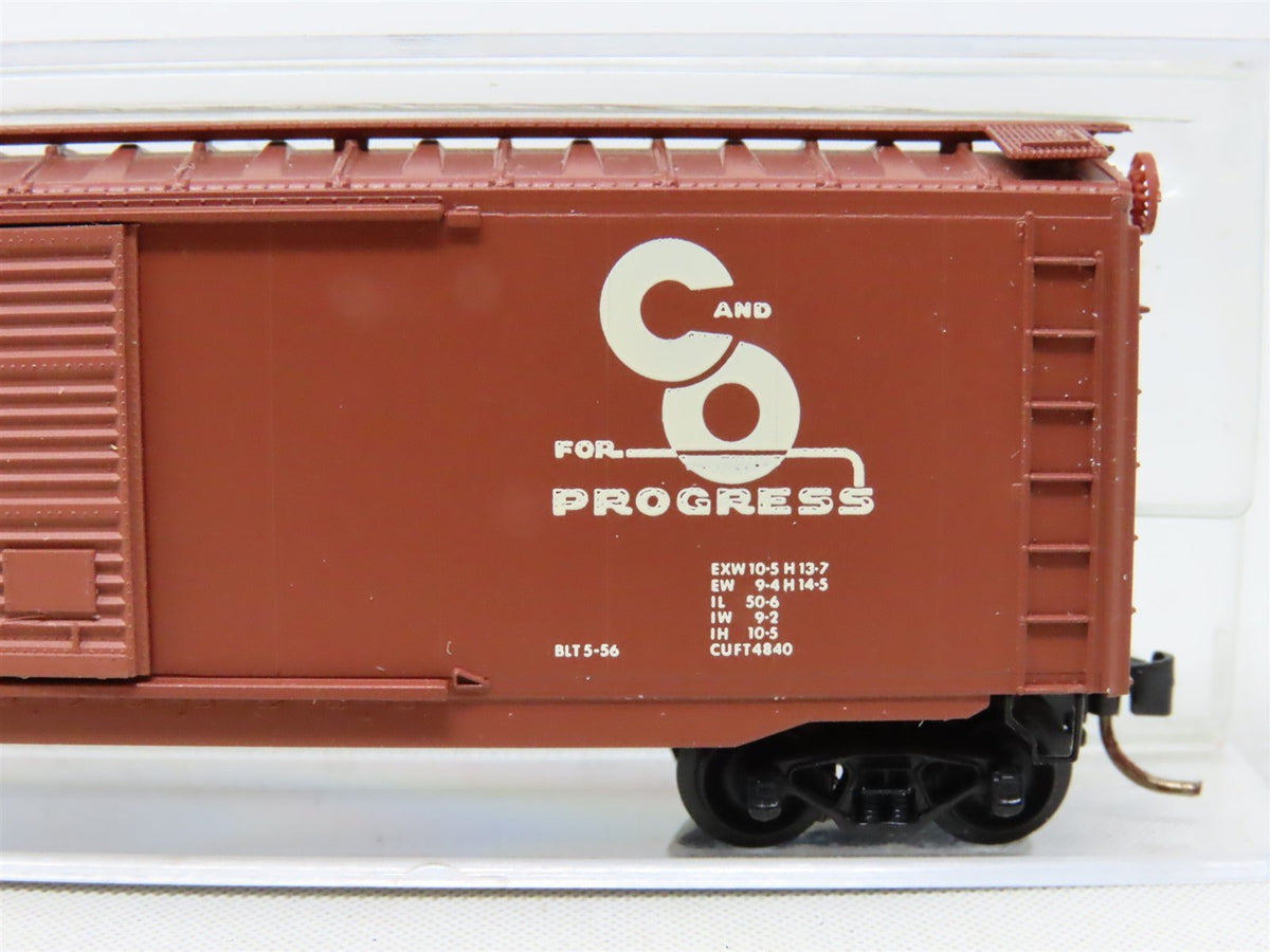 N Scale Kadee Micro-Trains MTL C&amp;O Chessie System Single Door Box Car #21427