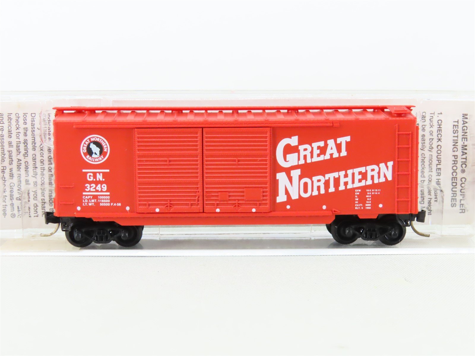 N Scale Micro-Trains MTL 23200 GN Great Northern 40' Standard Box Car #3249