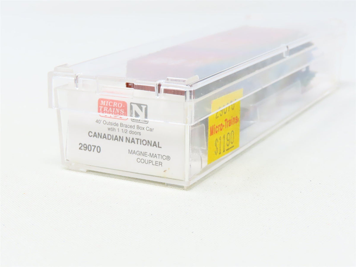 N Scale Micro-Trains MTL 29070 CN Canadian National 40&#39; Box Car #582596