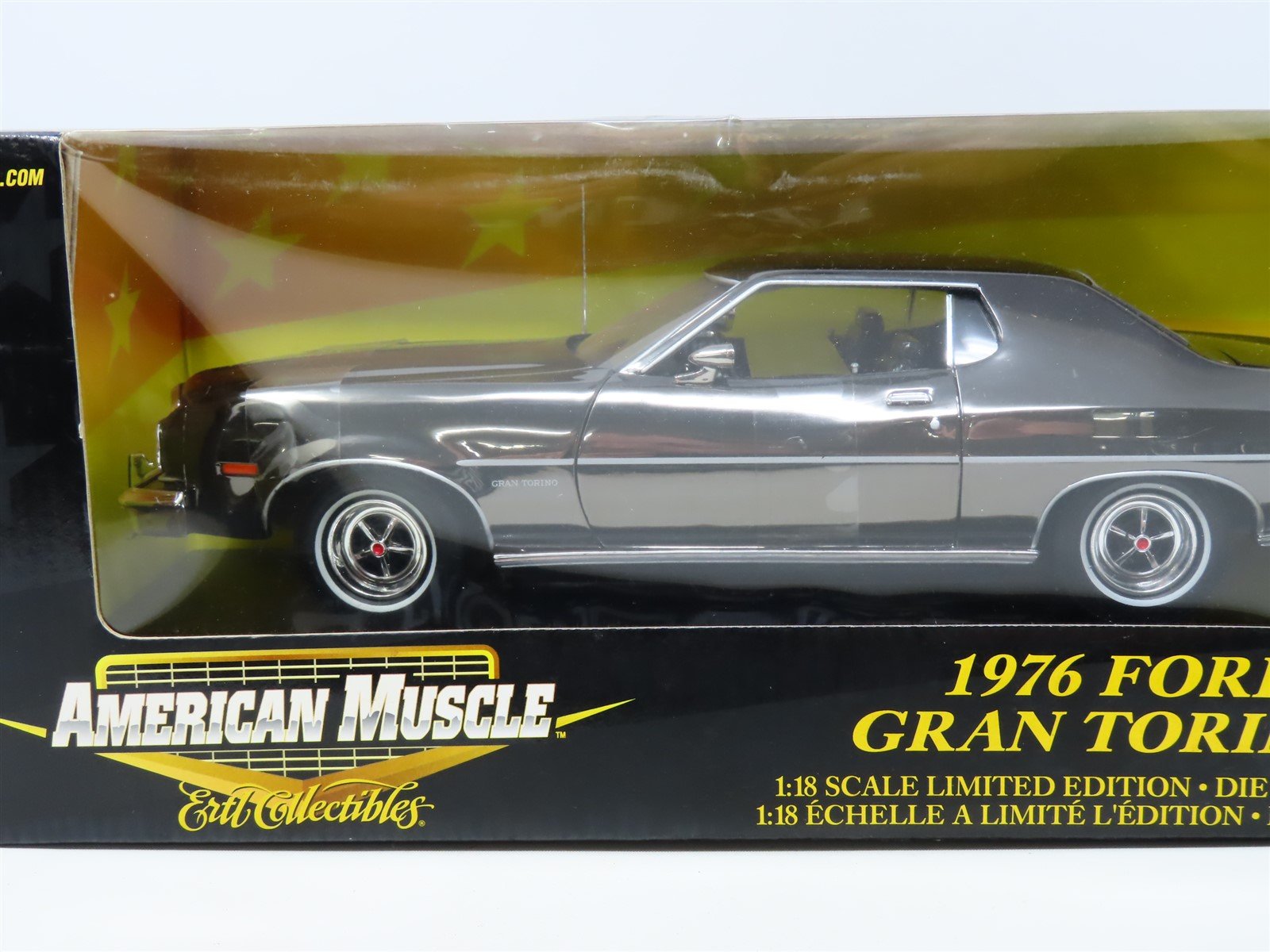 1:18 Scale ERTL American Muscle Limited Edition 36673 1976 Ford 