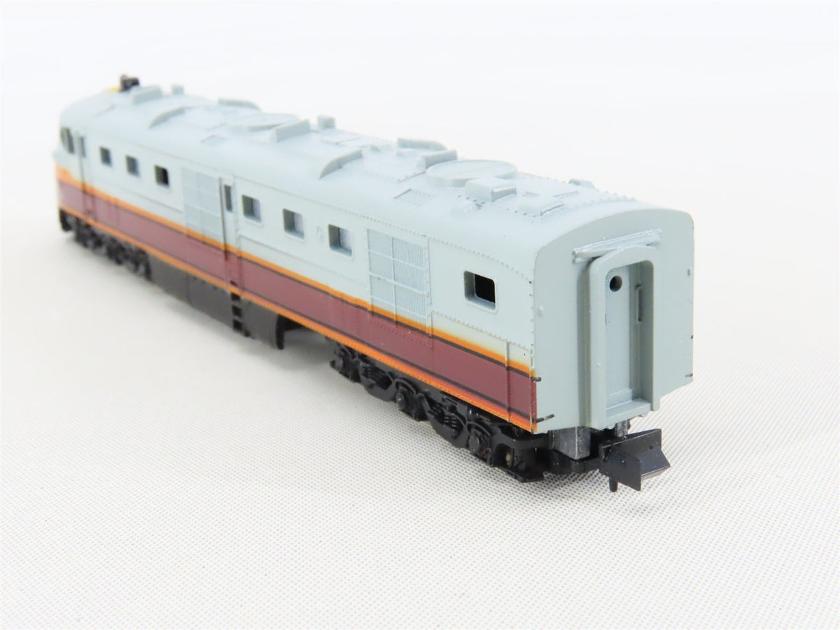 N Scale Con-Cor 0001-002405 MILW Milwaukee Road ALCO DL-109 Diesel No#