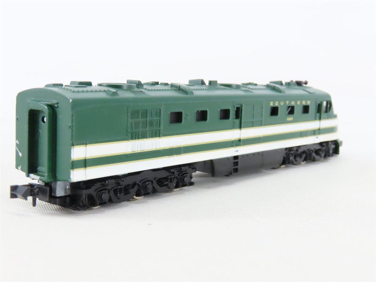 N Scale Con-Cor 0001-002403 SOU Southern Railway ALCO DL-109 Diesel #6400