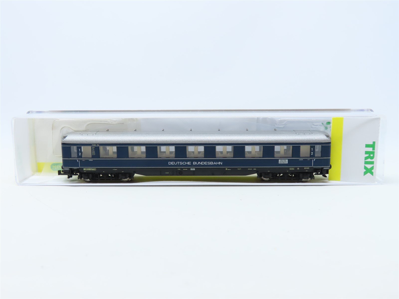 N Minitrix 15739-20 DB Rheingold 1st/2nd Class Corridor Coach Passenger #11 663