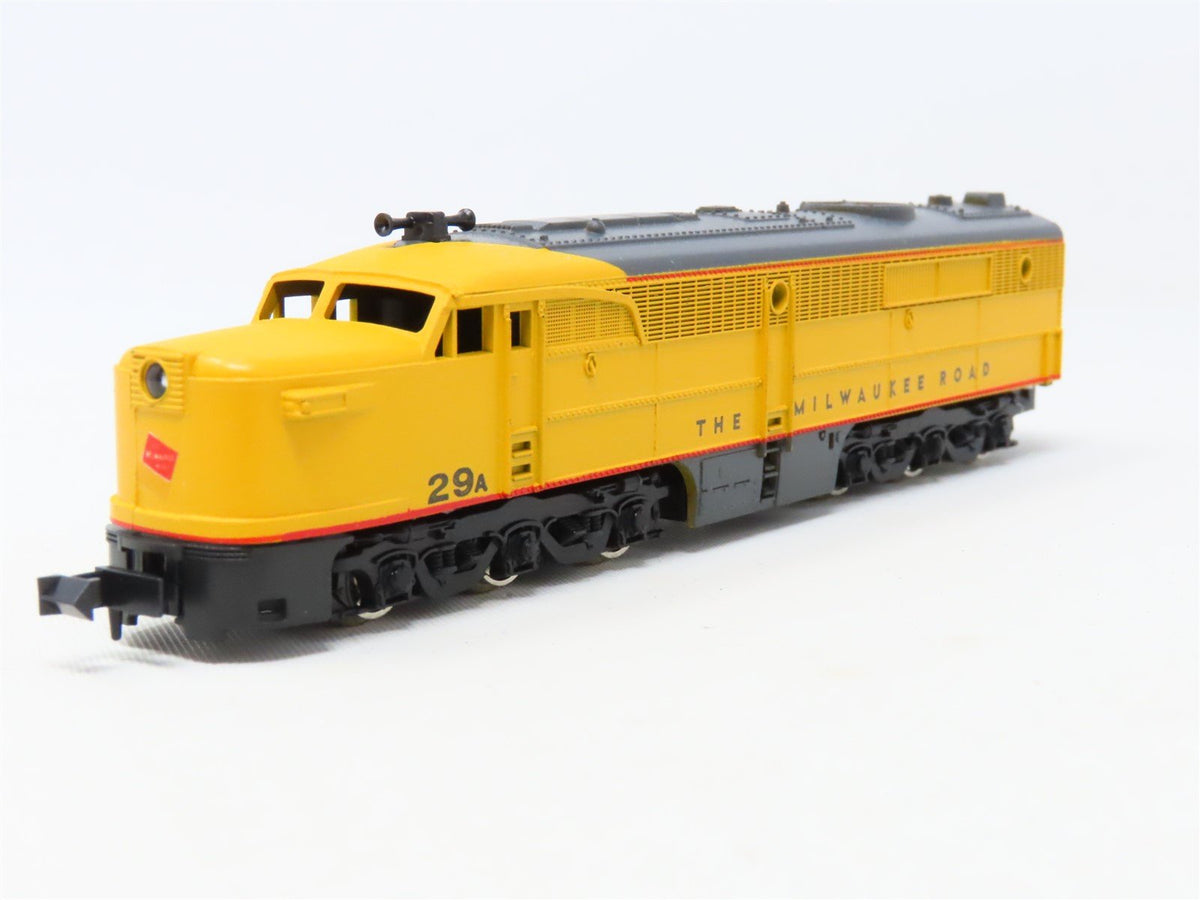 N Scale Con-Cor 2115 MILW Milwaukee Road PA-1 Diesel Locomotive Unpowered #29A