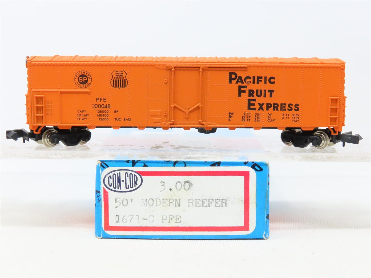 N Scale Con-Cor 1671-C PFE Pacific Fruit Express 50&#39; Refrigerator Car #300048