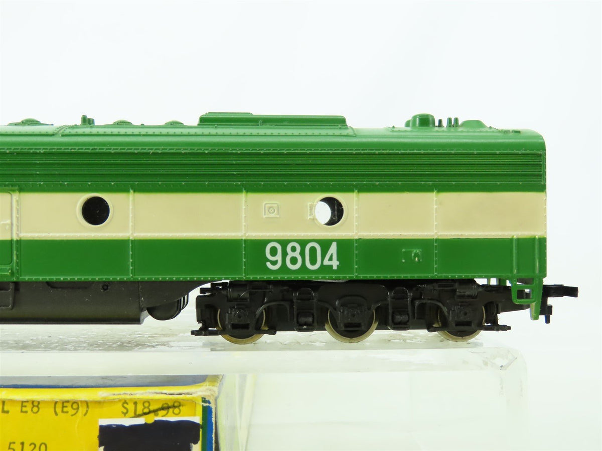 HO Scale AHM/Rivarossi 5120 BN Burlington Northern EMD E8/9A Diesel #9804