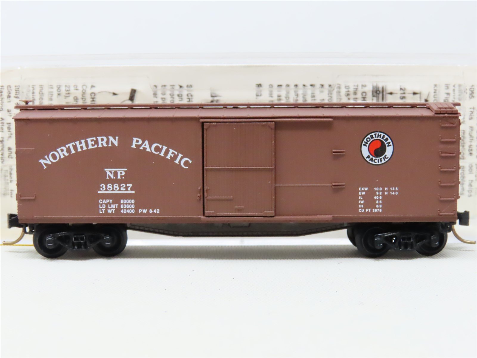 N Scale Micro-Trains MTL 39030 NP Northern Pacific 40' Single Door Box Car 38827