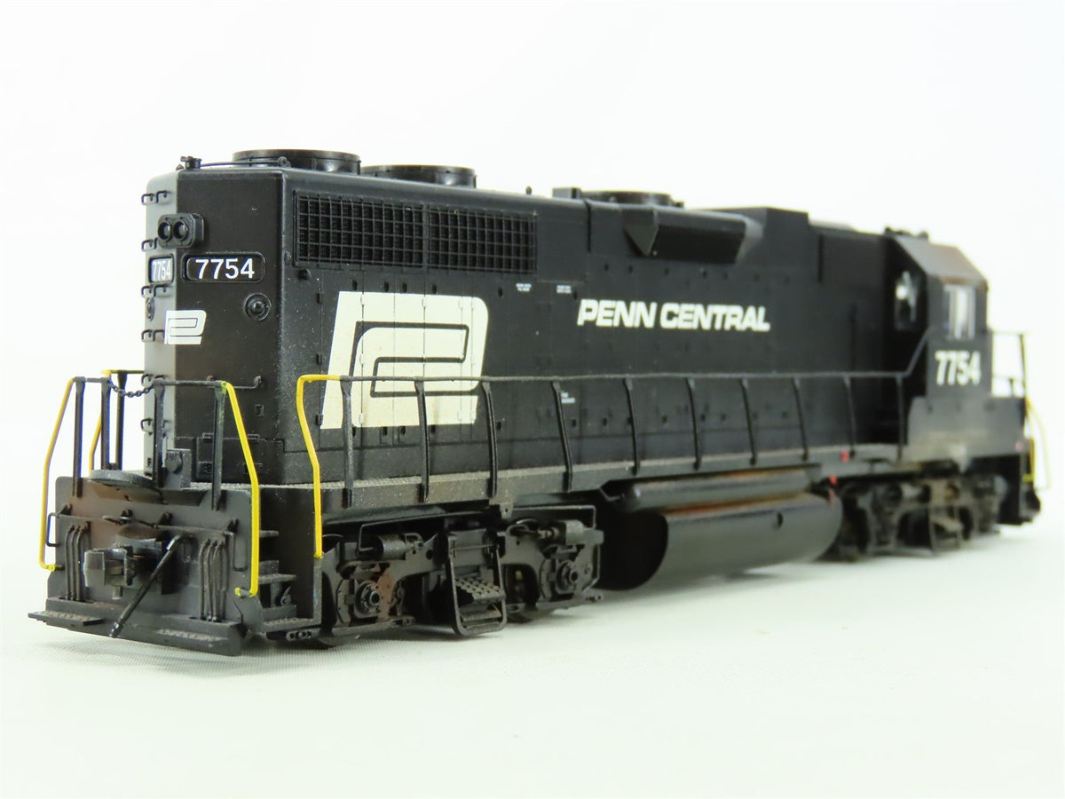 HO Scale Atlas Master 8976 PC Penn Central GP38 Diesel Loco #7754 wDCC Weathered