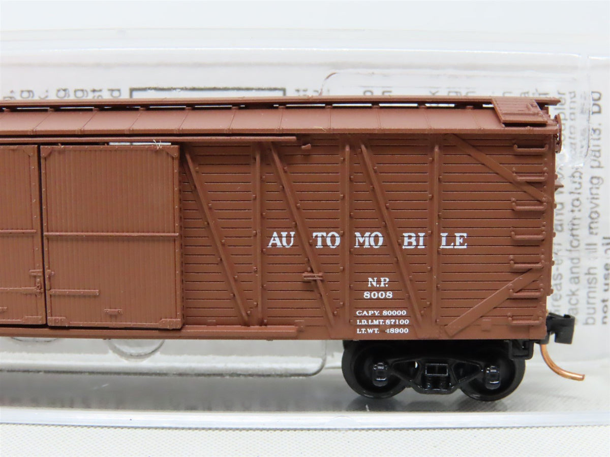 N Micro-Trains MTL 29030 NP Northern Pacific 40&#39; Outside Braced Box Car #8008