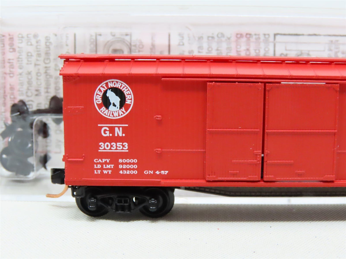 N Scale Micro-Trains MTL 43040 GN Great Northern 40&#39; Box Car #30353