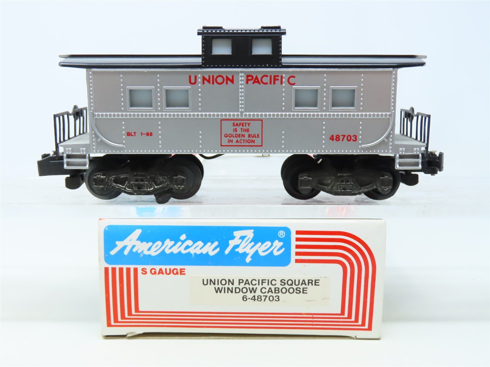 S Scale American Flyer 6-48703 UP Union Pacific Lighted Caboose #48703