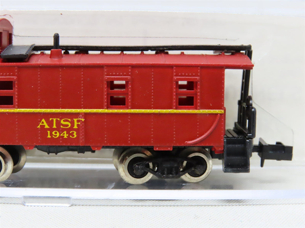 N Scale Life-Like 7710 ATSF Atchison Topeka Santa Fe Cupola Caboose #1943