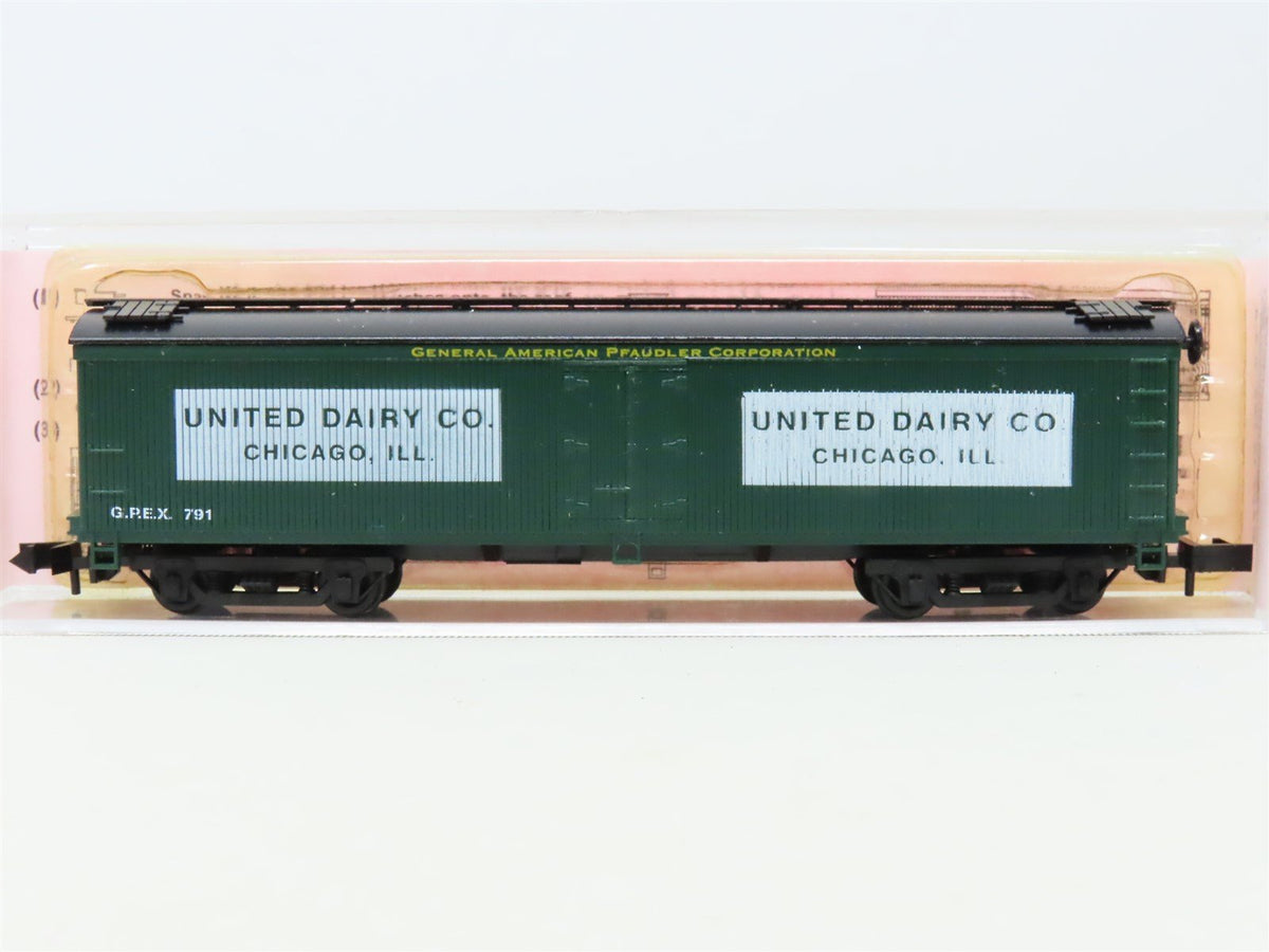 N Scale Roundhouse 8276 GPEX United Dairy Company 50&#39; Express Reefer #791