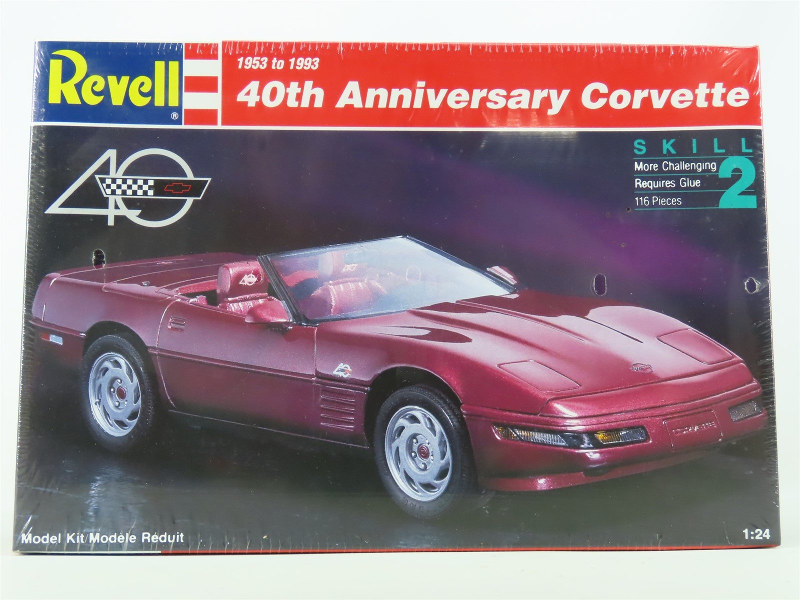 1:24 Scale Revell Model Car Kit #7347 1953-1993 40th Anniversary Corvette SEALED
