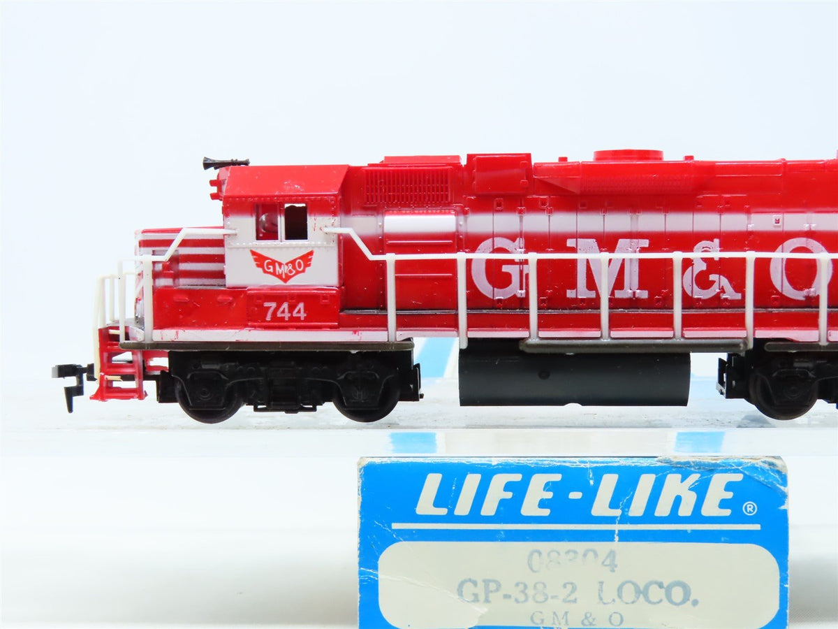 HO Scale Life-Like 08304 GMO Gulf Mobile &amp; Ohio GP38-2 Diesel Locomotive #1744