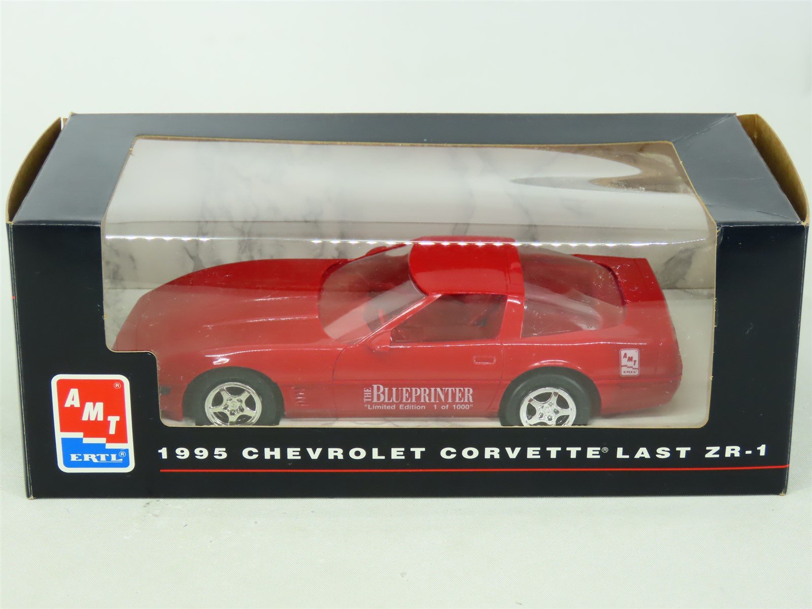 1:25 Scale AMT Ertl #6993 1995 Corvette "Last ZR-1" Blueprinter Edition