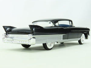 1:25 Scale Jo-Han Plastic Model Car P-46580 1958 Cadillac Fleetwood Hardtop