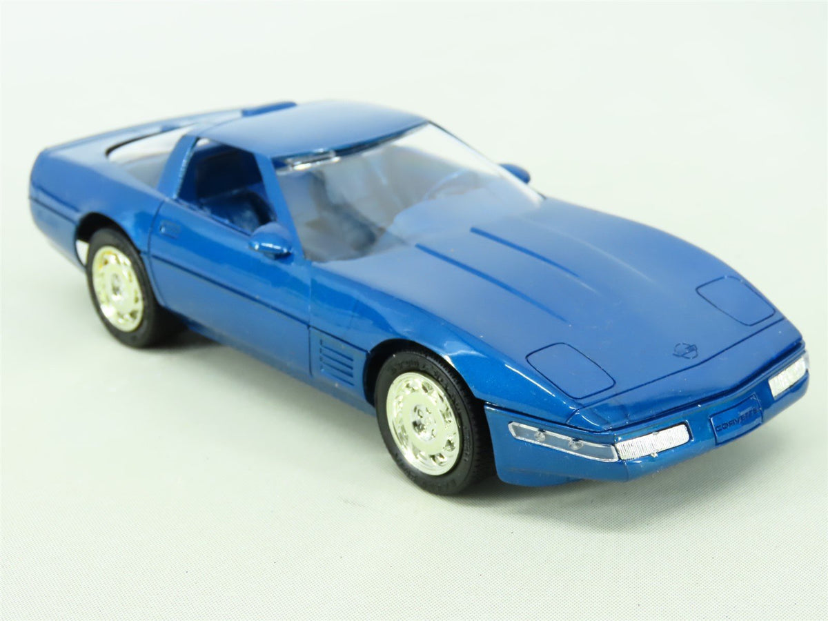 1:25 Scale AMT Ertl Plastic Model Car #6934 1991 Corvette ZR-1