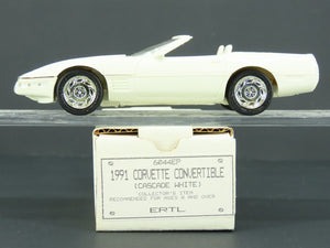 1:25 Scale AMT Ertl Plastic Model Car #6044EP 1991 Corvette Convertible