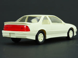 1:25 Scale AMT Ertl Plastic Model Car #6037 1990 Beretta GTZ