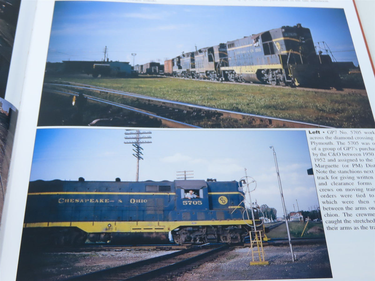 Morning Sun Trackside With EMD Field Representative Casey Cavanaugh ©2005 HC Bk